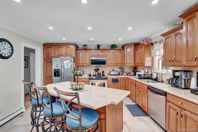 10 Joanna Place, Port Jefferson Station, NY 11776