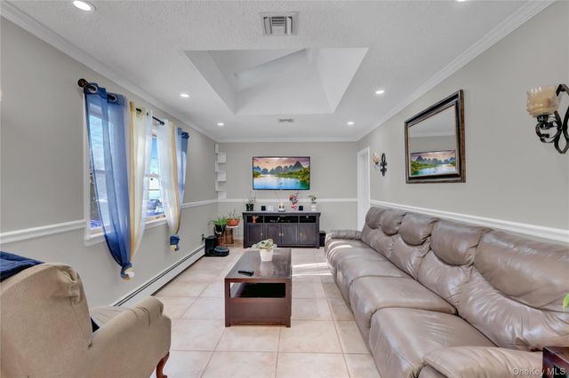 10 Joanna Place, Port Jefferson Station, NY 11776