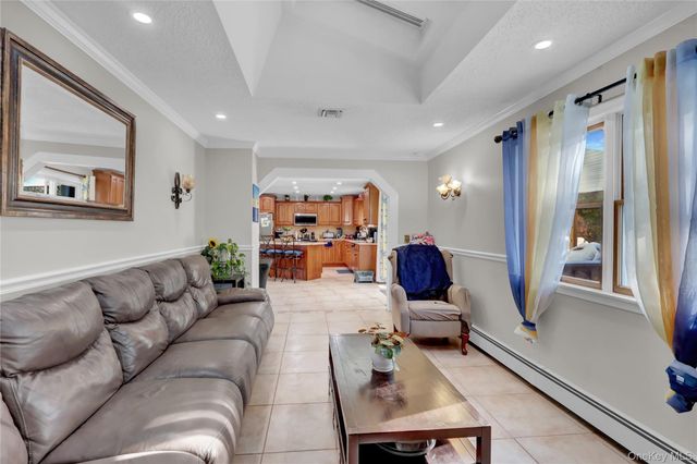 10 Joanna Place, Port Jefferson Station, NY 11776