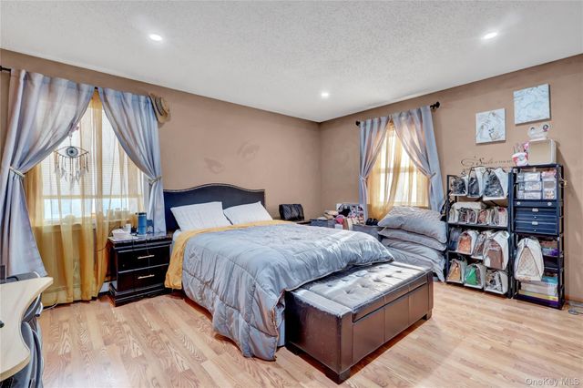 10 Joanna Place, Port Jefferson Station, NY 11776