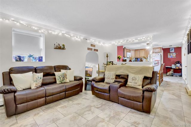 10 Joanna Place, Port Jefferson Station, NY 11776