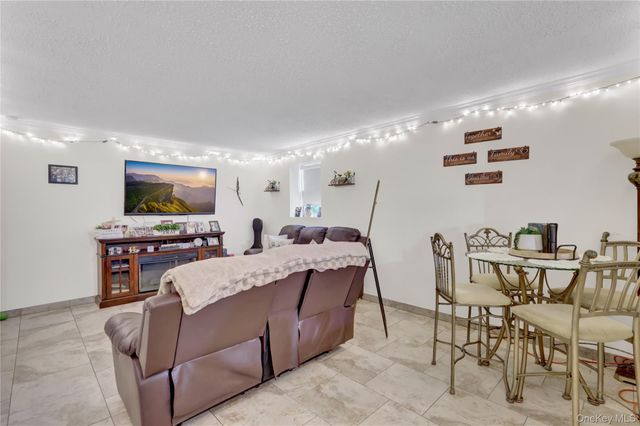 10 Joanna Place, Port Jefferson Station, NY 11776