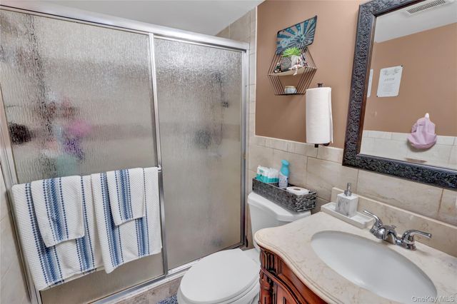 10 Joanna Place, Port Jefferson Station, NY 11776