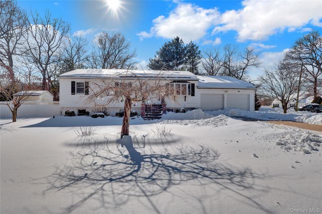 10 Joanna Place, Port Jefferson Station, NY 11776