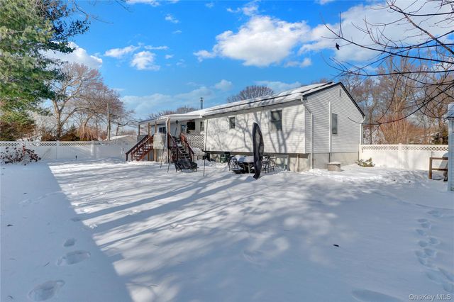 10 Joanna Place, Port Jefferson Station, NY 11776