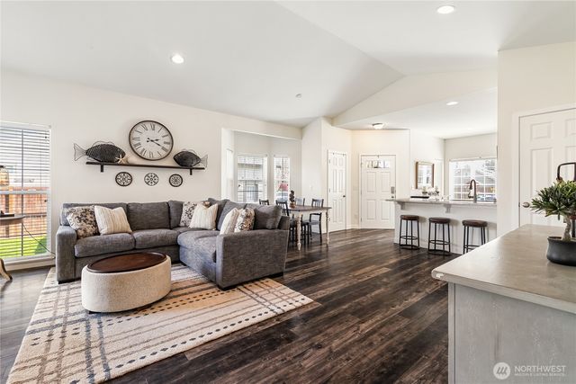 2011 Woodsman Drive, Lynden, WA 98264