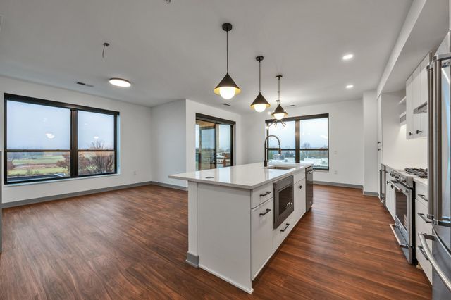 640 Wisconsin Avenue N 357, Golden Valley, MN 55427