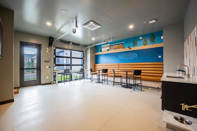 640 Wisconsin Avenue N 357, Golden Valley, MN 55427