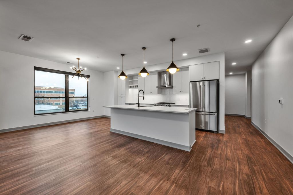 640 Wisconsin Avenue N 357, Golden Valley, MN 55427