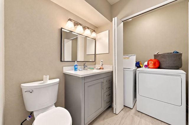 4040 San Felipe Street 202, Houston, TX 77027