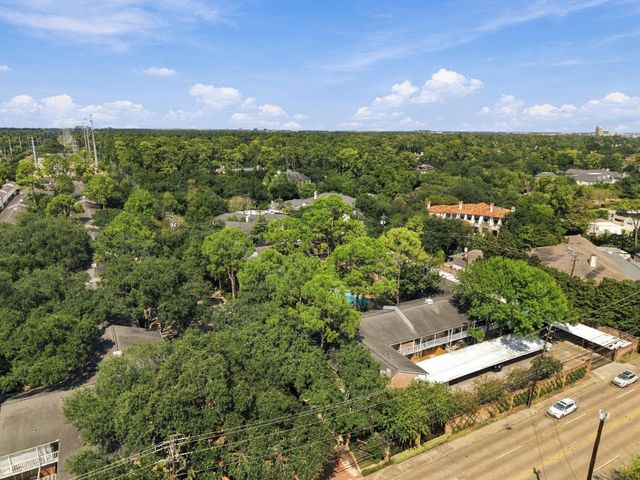 4040 San Felipe Street 202, Houston, TX 77027
