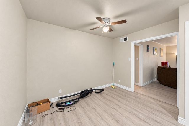 4040 San Felipe Street 202, Houston, TX 77027