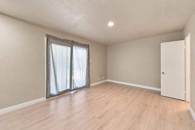 4040 San Felipe Street 202, Houston, TX 77027