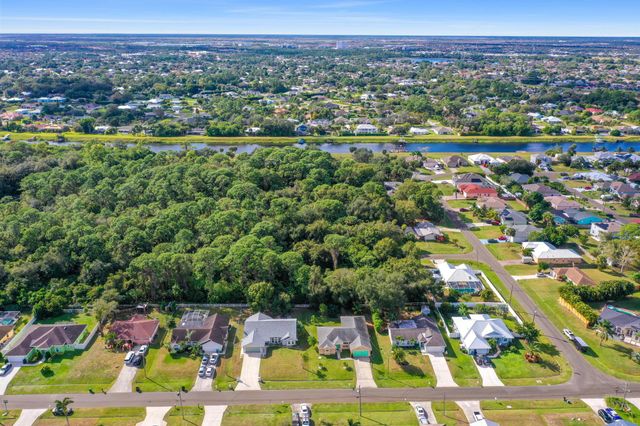 1858 SW Leafy Road, Port St Lucie, FL 34953