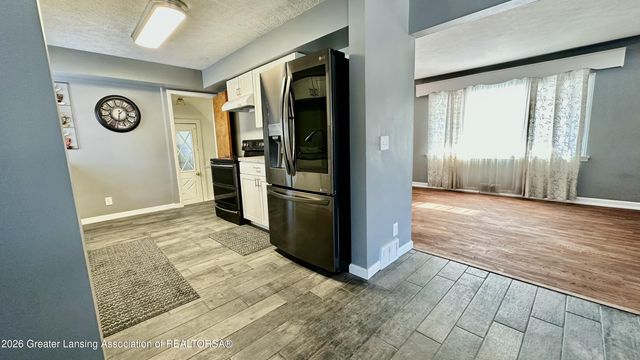 4616 W Saint Joe Highway, Lansing, MI 48917