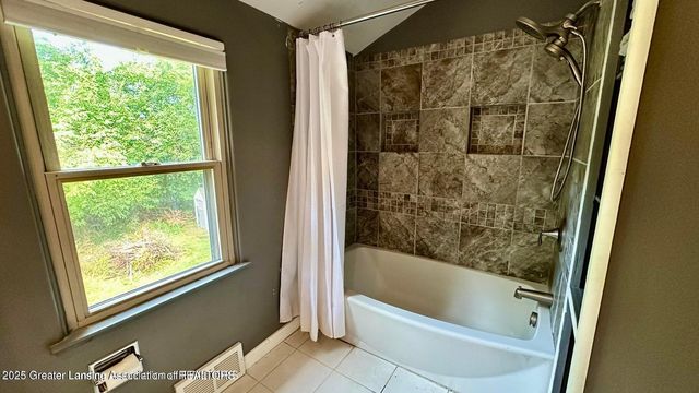 4616 W Saint Joe Highway, Lansing, MI 48917