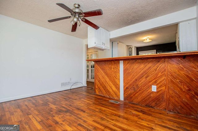 3372 East Hwy 5, Whitesburg, GA 30185
