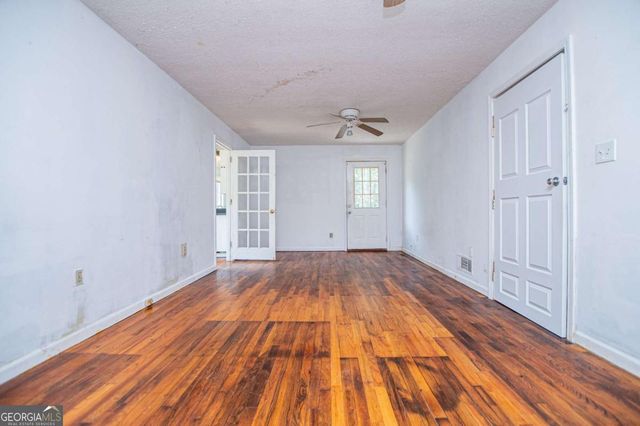 3372 East Hwy 5, Whitesburg, GA 30185