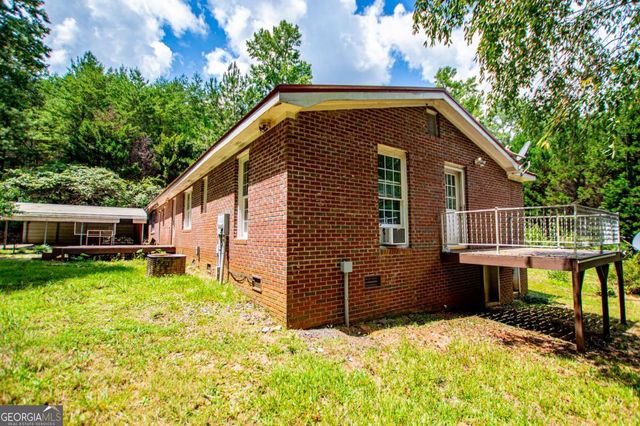 3372 East Hwy 5, Whitesburg, GA 30185