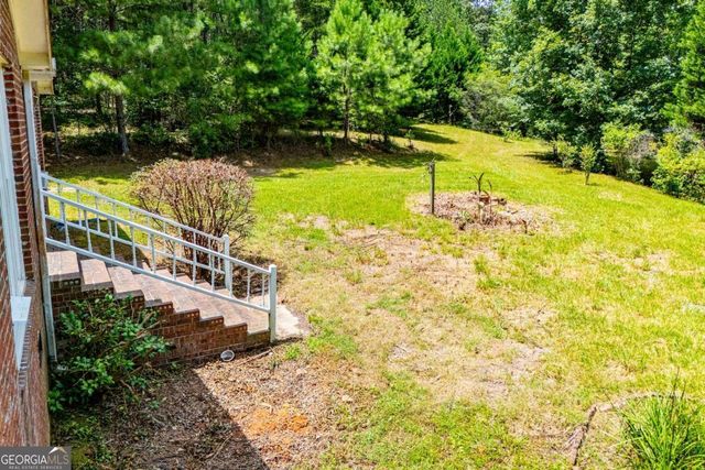 3372 East Hwy 5, Whitesburg, GA 30185