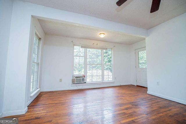 3372 East Hwy 5, Whitesburg, GA 30185