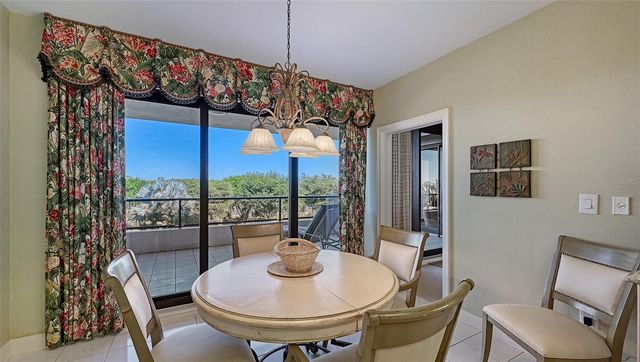 545 SANCTUARY DRIVE B305, Longboat Key, FL 34228