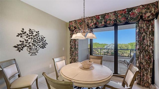 545 SANCTUARY DRIVE B305, Longboat Key, FL 34228