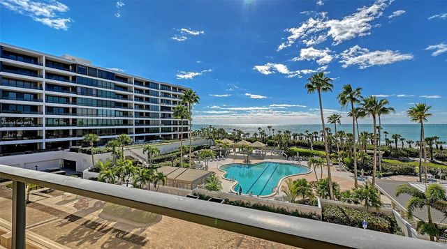 545 SANCTUARY DRIVE B305, Longboat Key, FL 34228