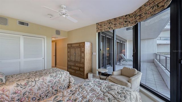 545 SANCTUARY DRIVE B305, Longboat Key, FL 34228
