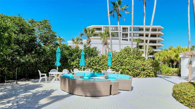 545 SANCTUARY DRIVE B305, Longboat Key, FL 34228