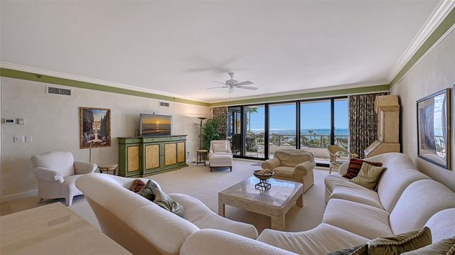 545 SANCTUARY DRIVE B305, Longboat Key, FL 34228