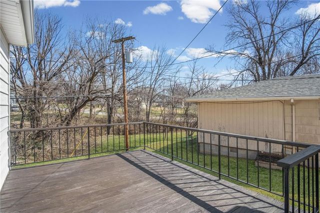 1205 Mound Drive, Atchison, KS 66002