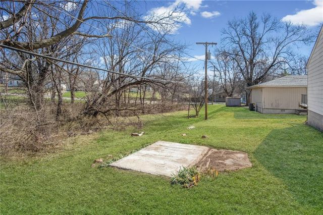 1205 Mound Drive, Atchison, KS 66002