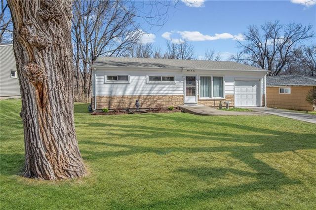 1205 Mound Drive, Atchison, KS 66002