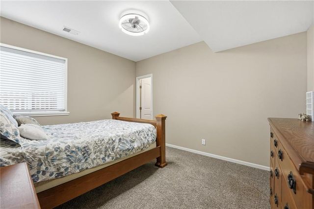 909 SE Forest Ridge Court, Blue Springs, MO 64014