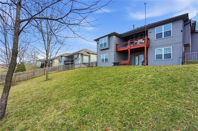 909 SE Forest Ridge Court, Blue Springs, MO 64014