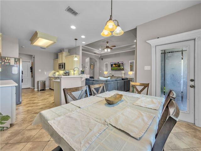 3142 Boar Thicket Dr, Corpus Christi, TX 78414