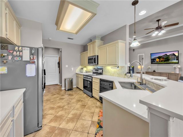 3142 Boar Thicket Dr, Corpus Christi, TX 78414