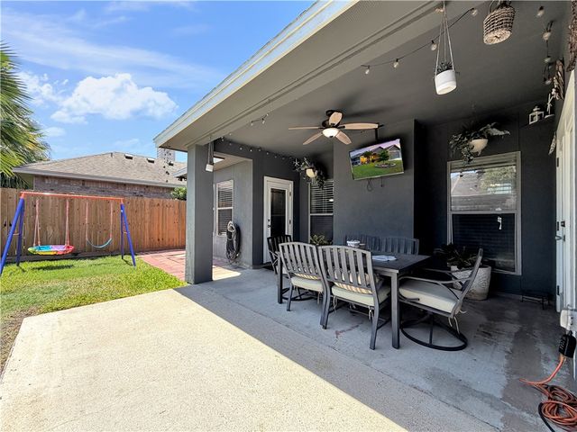 3142 Boar Thicket Dr, Corpus Christi, TX 78414