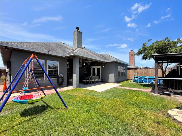 3142 Boar Thicket Dr, Corpus Christi, TX 78414