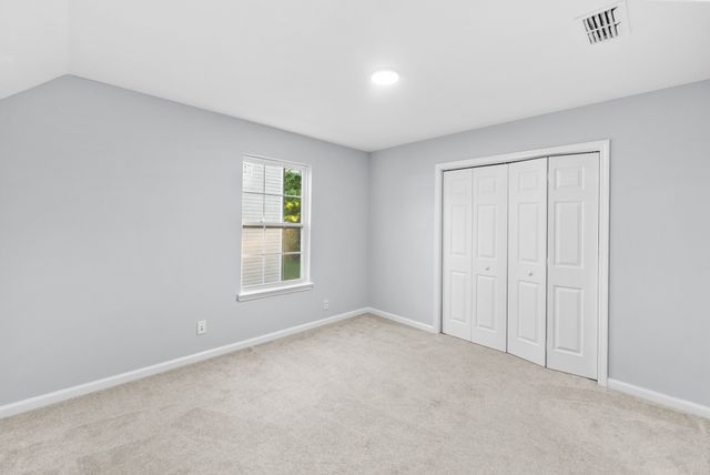 902 Tom Hailey Blvd, La Vergne, TN 37086