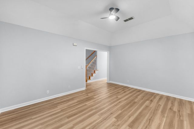902 Tom Hailey Blvd, La Vergne, TN 37086