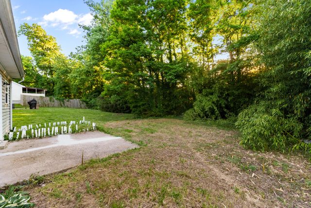 902 Tom Hailey Blvd, La Vergne, TN 37086