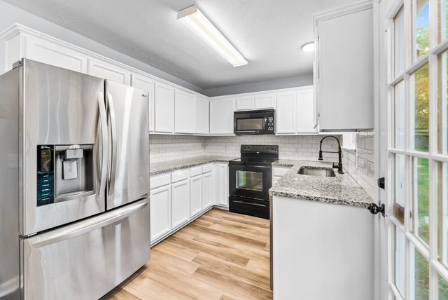 902 Tom Hailey Blvd, La Vergne, TN 37086