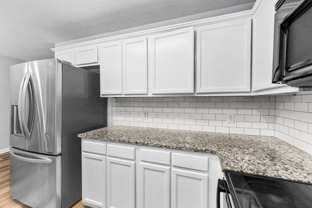 902 Tom Hailey Blvd, La Vergne, TN 37086