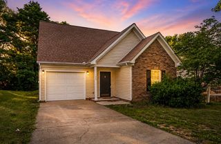 902 Tom Hailey Blvd, La Vergne, TN 37086