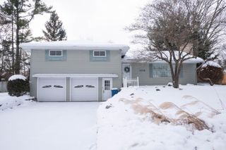 5118 Midfield Drive, Portage City, MI 49002