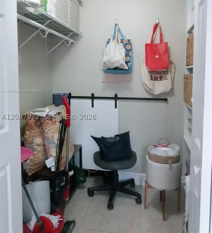 7211 W 24th Ave 2324, Hialeah, FL 33016