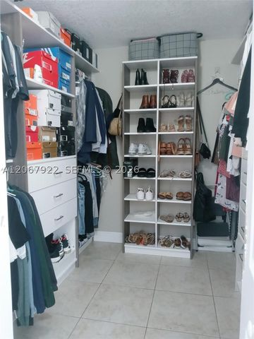 7211 W 24th Ave 2324, Hialeah, FL 33016