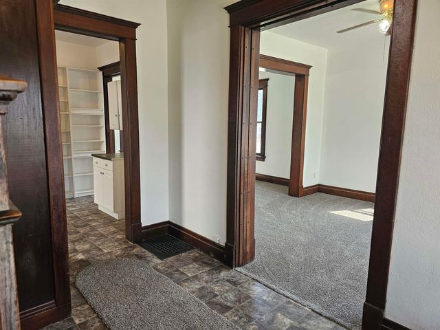 215 Dane Street, Waterloo, IA 50703